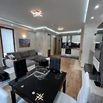 Apartment Tulip High-end, Grand *