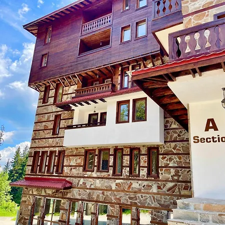 Apartment Spacious One-bedroom With Large Panoramic Terrace *