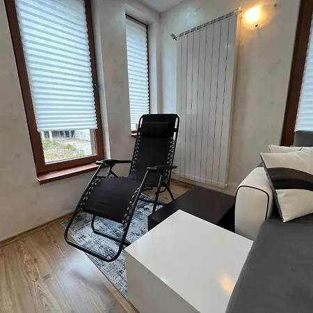 Apartment Spacious One-bedroom With Large Panoramic Terrace